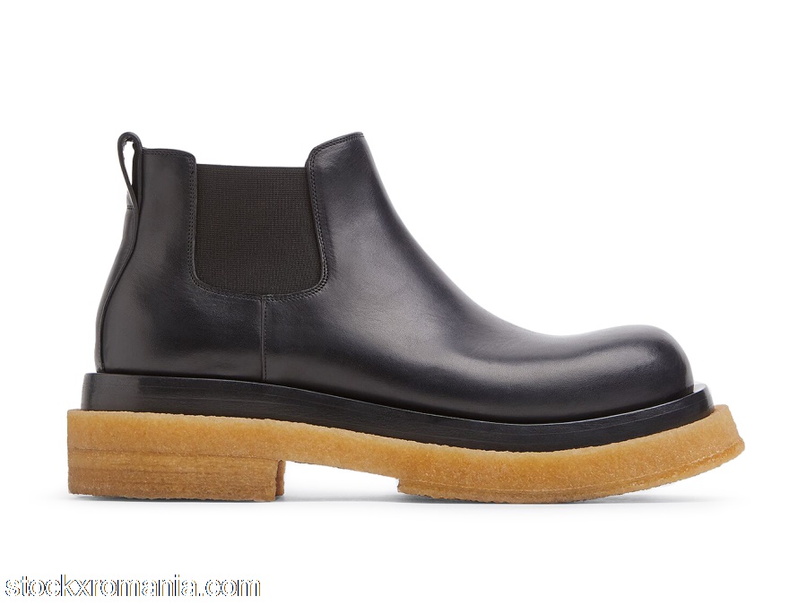 Bottega Veneta Lug Cropped Chelsea Boot Black Gum668369VBS501000
