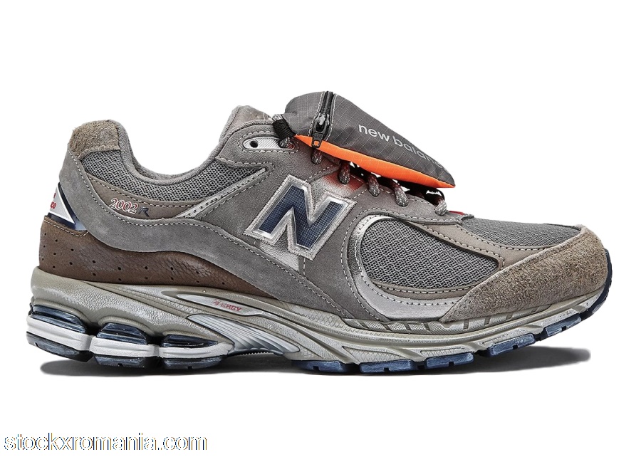 New Balance 2002R Grey Brown PouchM2002RVA